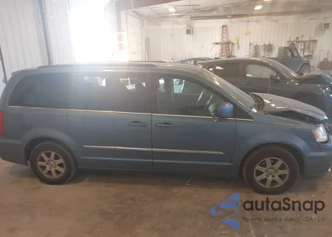 2012 Chrysler Town & Country Touring из США, поврежденный, VIN 2C4RC1BG4CR169575